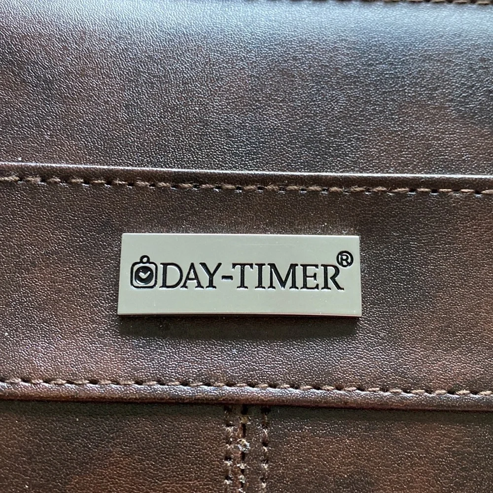 Day Timer organizer zippered